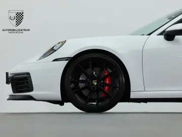 PORSCHE 911 Carrera 4S Sportabgas Schiebedach Chrono