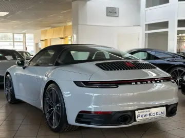 PORSCHE 992 (911) Targa 4  PASM BOSE SiTZBE LED ABGAS