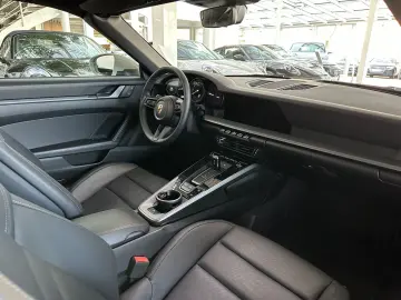 PORSCHE 992 (911) Targa 4  PASM BOSE SiTZBE LED ABGAS