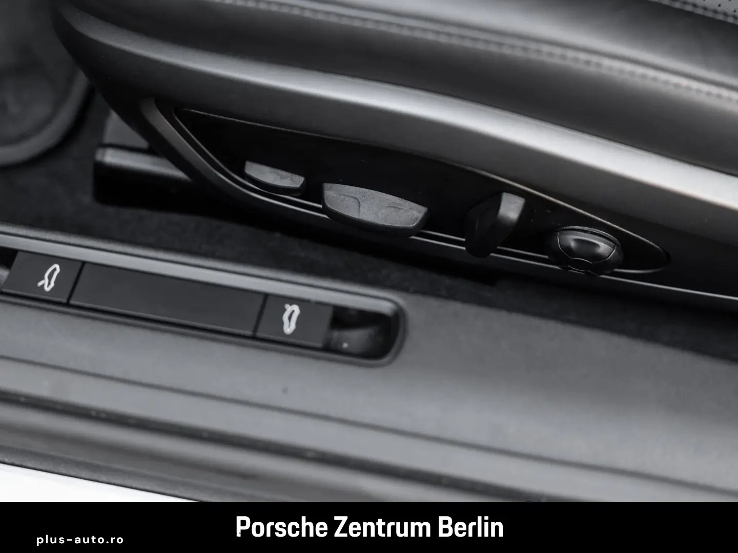 PORSCHE 992 911 Carrera 4S Sportabgas BOSE LED 1-Hand