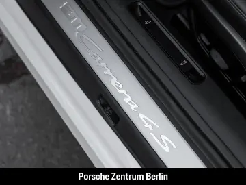 PORSCHE 992 911 Carrera 4S Sportabgas BOSE LED 1-Hand