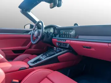 PORSCHE 992 Carrera 4S Cabriolet