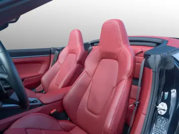 PORSCHE 992 Carrera 4S Cabriolet