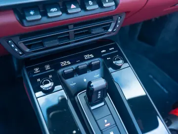 PORSCHE 992 Carrera 4S Cabriolet