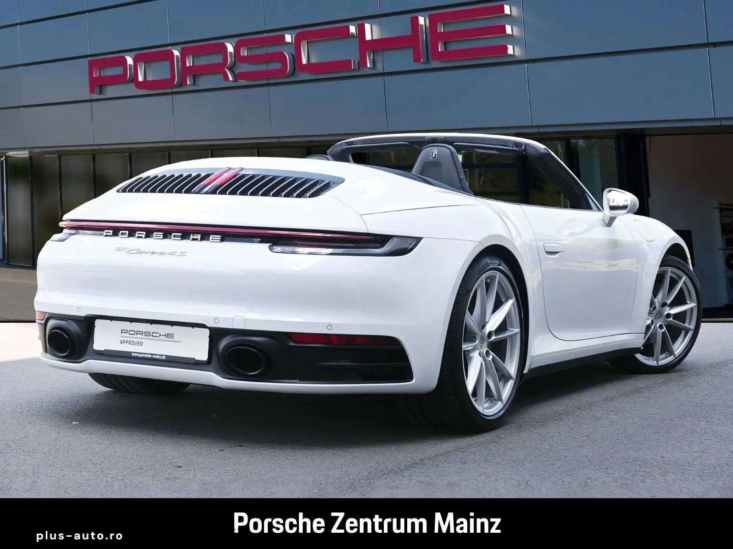 PORSCHE 992 911 Carrera 4S Cabriolet Sportabgas BOSE