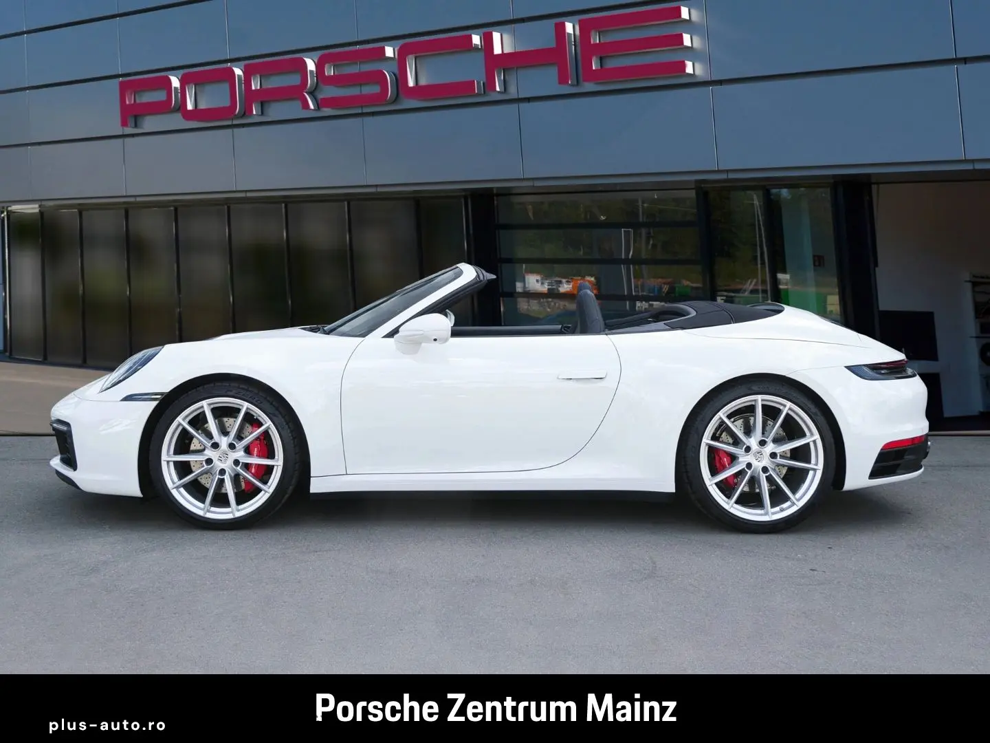 PORSCHE 992 911 Carrera 4S Cabriolet Sportabgas BOSE