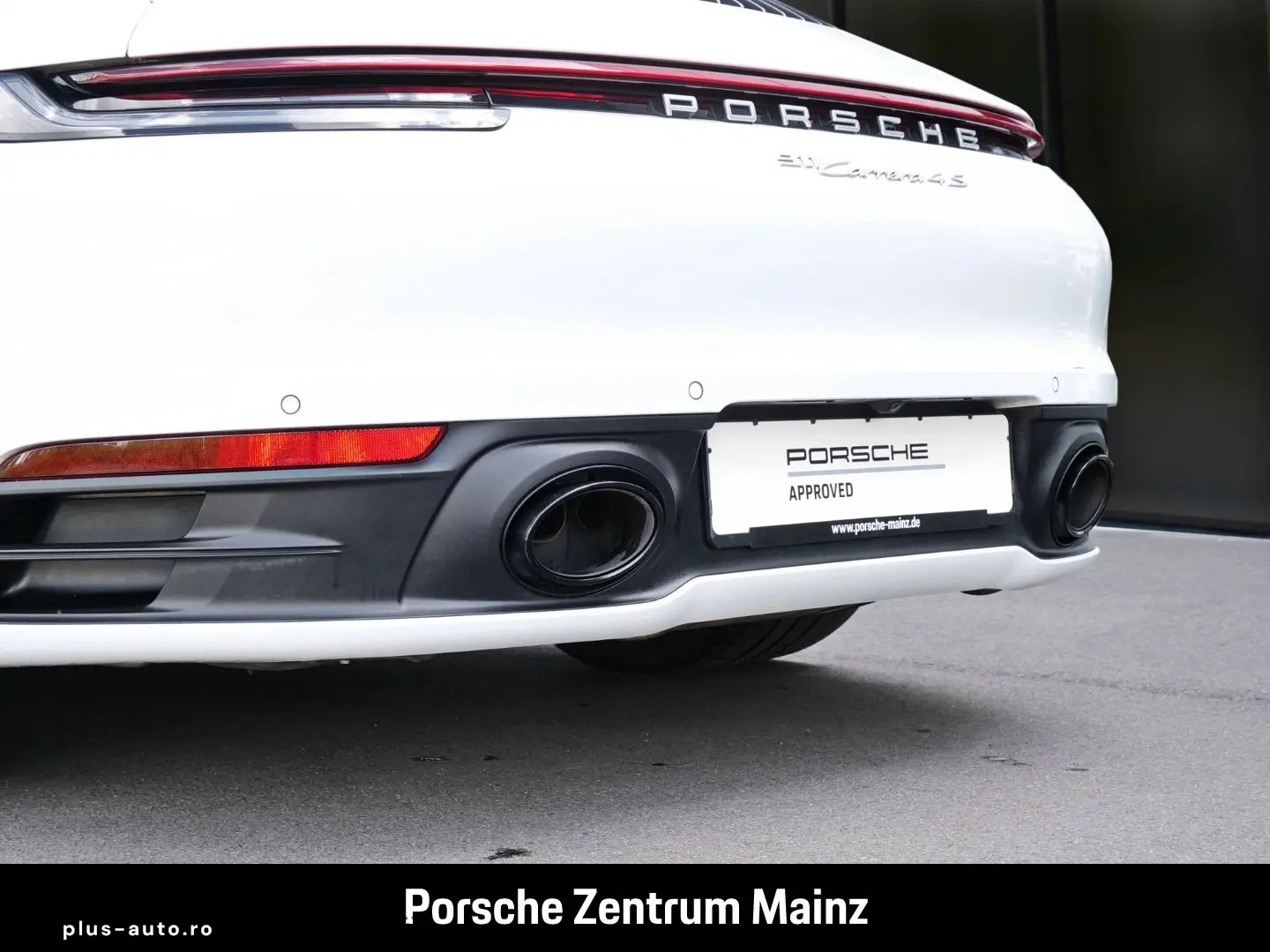PORSCHE 992 911 Carrera 4S Cabriolet Sportabgas BOSE