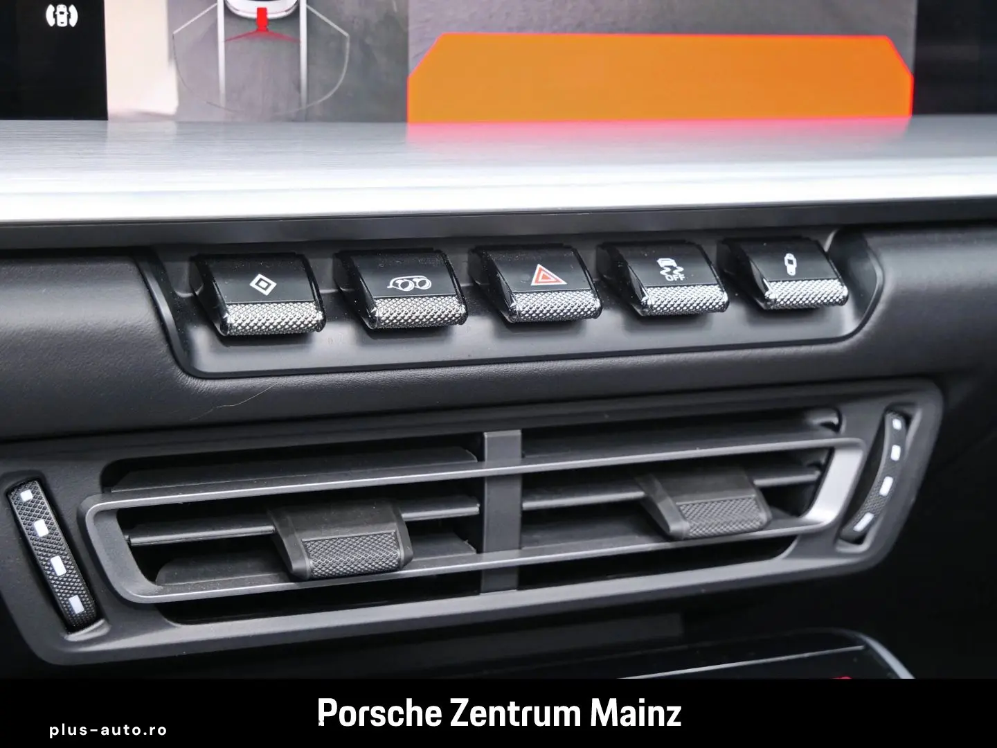 PORSCHE 992 911 Carrera 4S Cabriolet Sportabgas BOSE