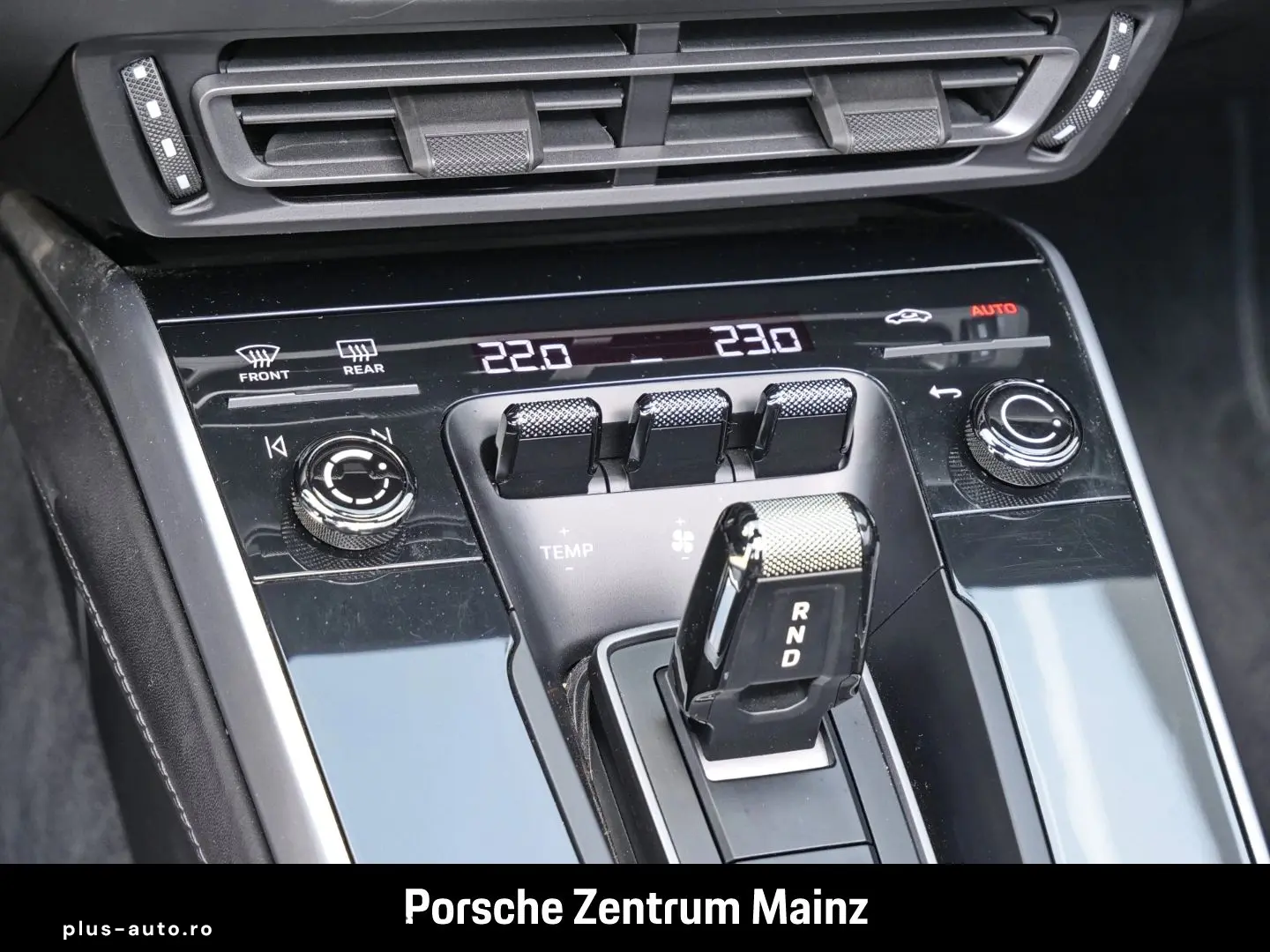 PORSCHE 992 911 Carrera 4S Cabriolet Sportabgas BOSE