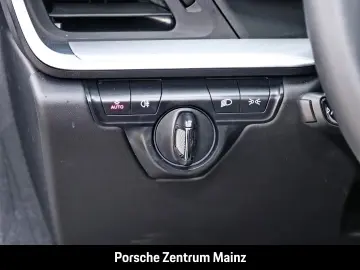 PORSCHE 992 911 Carrera 4S Cabriolet Sportabgas BOSE