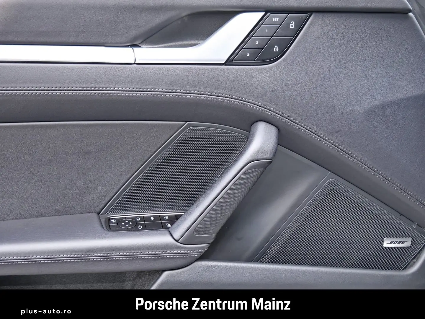 PORSCHE 992 911 Carrera 4S Cabriolet Sportabgas BOSE