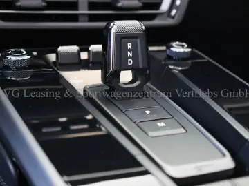 PORSCHE 992 911 Carrera 4S Cabrio Dt 1.Hd Chrono Sp.Abg.