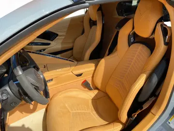 Corvette C8 E-Ray 3LZ 2025  Front Lift System