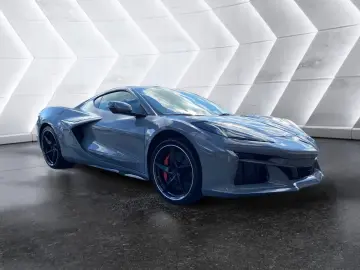 Corvette C8 E-Ray 3LZ 2025  Front Lift System