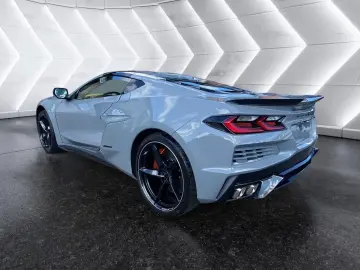 Corvette C8 E-Ray 3LZ 2025  Front Lift System