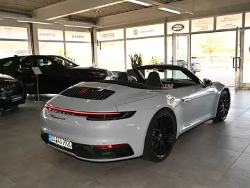 PORSCHE 911 Carrera 4S Cabriolet  LIFT CHRONO HA-LENKUNG