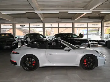 PORSCHE 911 Carrera 4S Cabriolet  LIFT CHRONO HA-LENKUNG