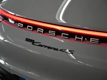 PORSCHE 911 Carrera 4S Cabriolet  LIFT CHRONO HA-LENKUNG