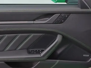 PORSCHE 911 Carrera 4 GTS Cabriolet