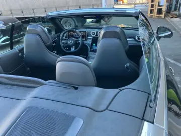 MERCEDES-BENZ CLE 300 4M Cabrio AMG NIGHT MEMORY 360