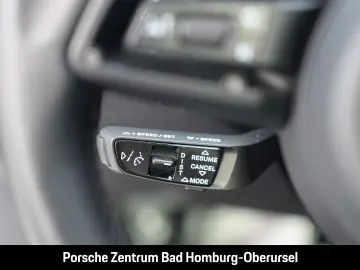 PORSCHE 992 911 Targa 4S Heritage Design Paket InnoDrive