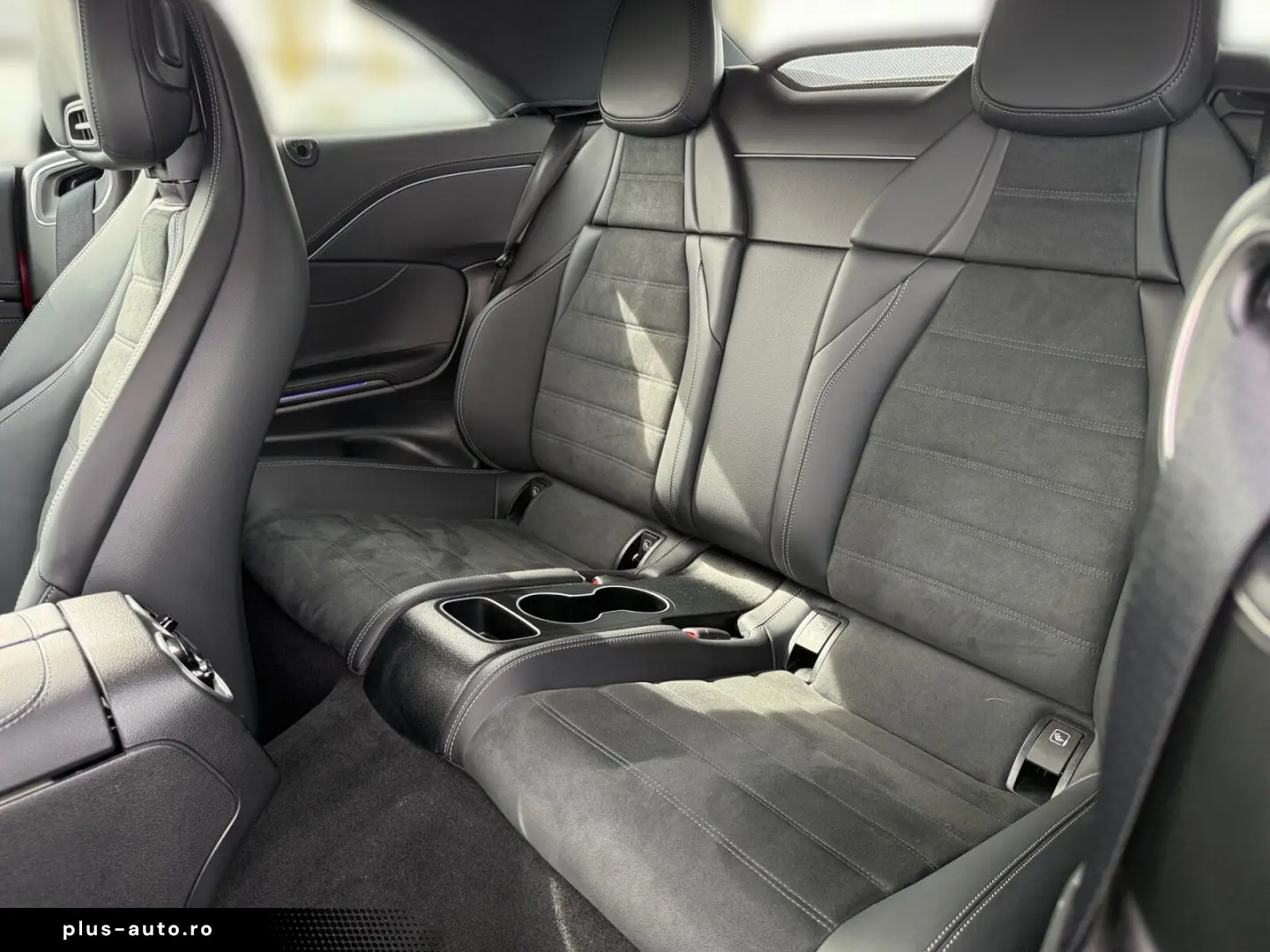 MERCEDES-BENZ CLE 300 4M Cabrio AMG AHK MEMO 360 KAM LED