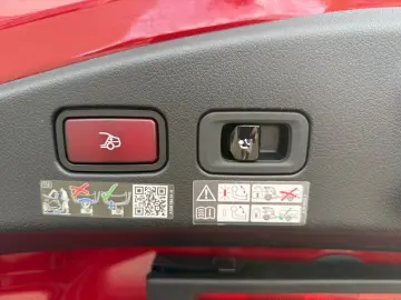 MERCEDES-BENZ CLE 300 4M Cabrio AMG AHK MEMO 360 KAM LED