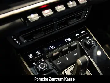 PORSCHE 992 911 Turbo 50 Jahre Burmester Nachtsicht LED