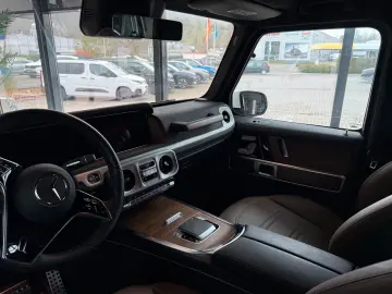 MERCEDES-BENZ G 450