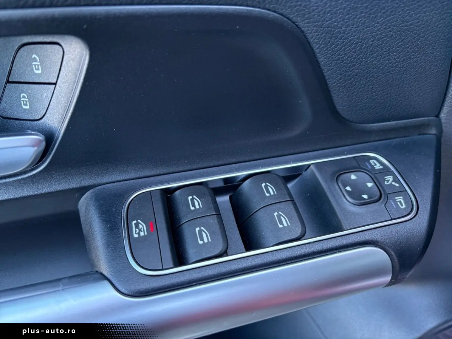 MERCEDES-BENZ EQA 300 4M Progressive Pano Distronic &hellip;