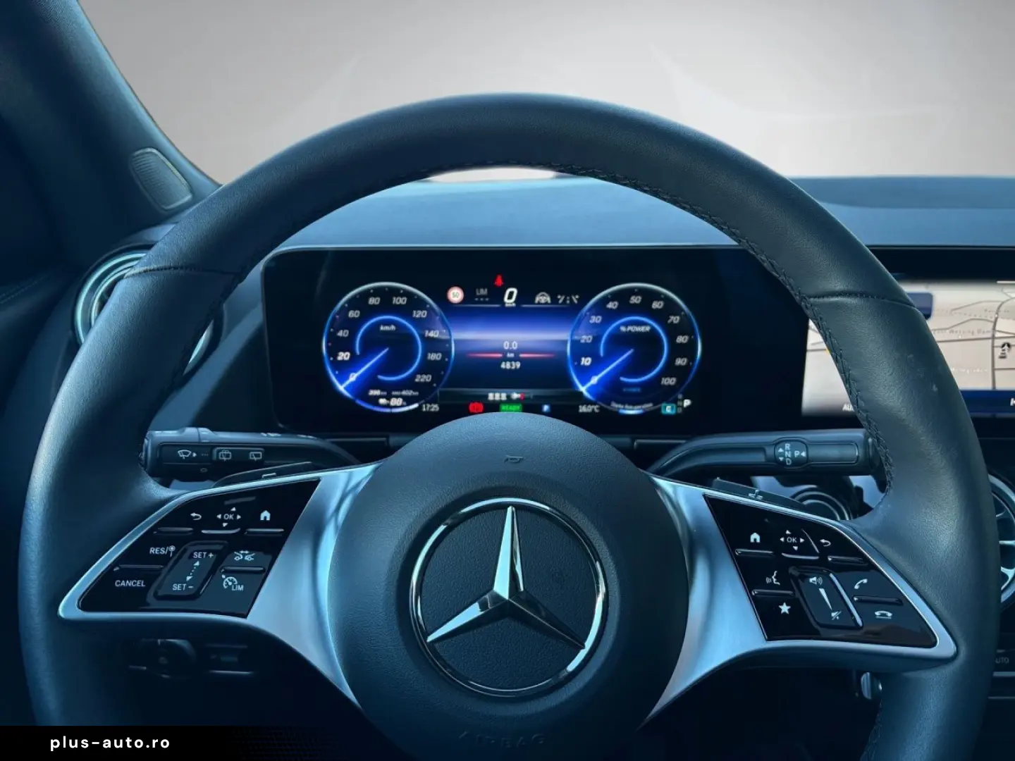 MERCEDES-BENZ EQA 300 4M Progressive Pano Distronic &hellip;