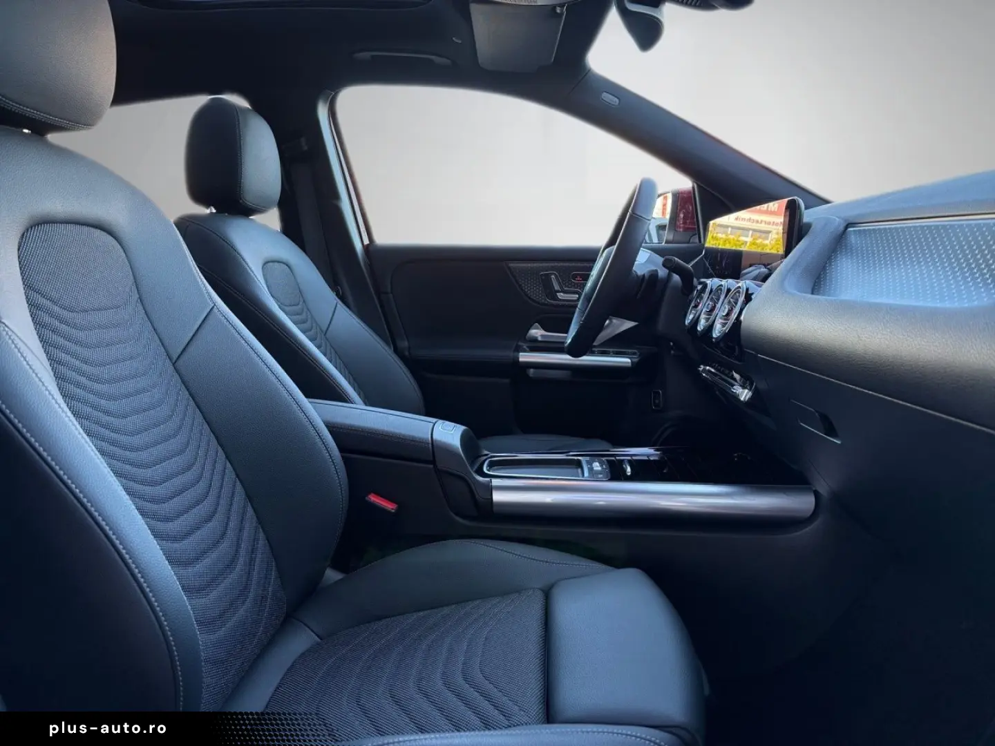 MERCEDES-BENZ EQA 300 4M Progressive Pano Distronic &hellip;