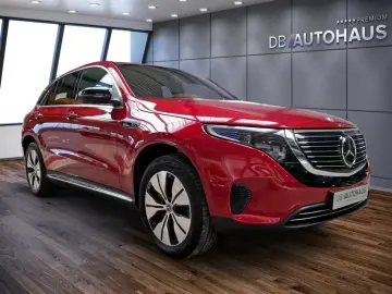 MERCEDES-BENZ EQC 400 4MATIC Fahrassistenz-Paket