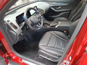 MERCEDES-BENZ EQC 400 4MATIC Fahrassistenz-Paket