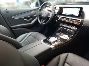 MERCEDES-BENZ EQC 400 4MATIC Fahrassistenz-Paket