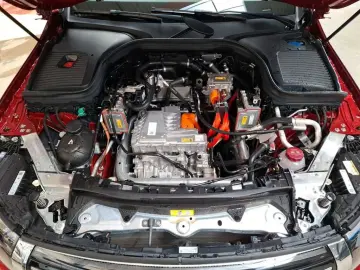 MERCEDES-BENZ EQC 400 4MATIC Fahrassistenz-Paket
