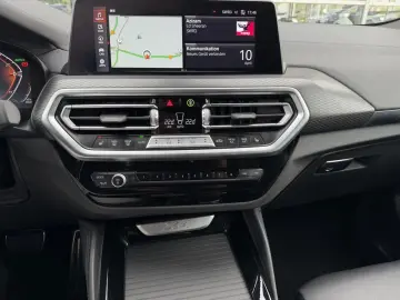 BMW X4 x30d M Sport HUD Laser Kamera Navi AHK 20