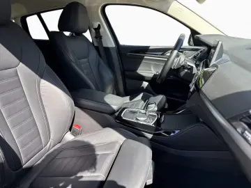 BMW X4 xDrive30d AHK DA ACC PA  LC  Adapt.LED Navi