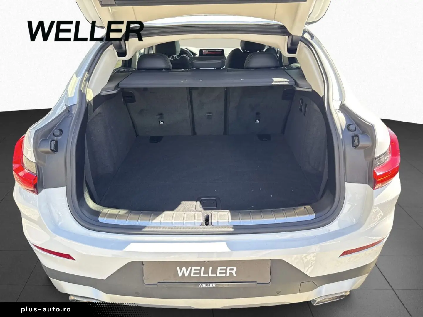 BMW X4 xDrive30d AHK DA ACC PA  LC  Adapt.LED Navi