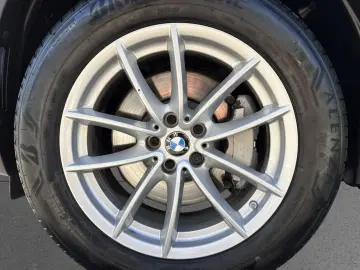 BMW X4 xDrive30d AHK DA ACC PA  LC  Adapt.LED Navi