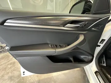 BMW X4  xDrive20i  M- Sport