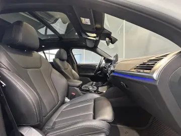 BMW X4  xDrive20i  M- Sport