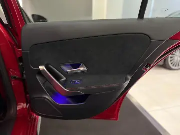 MERCEDES-BENZ A 35 AMG 4M PANO NIGHT HUD MEMORY 360 KAM LED