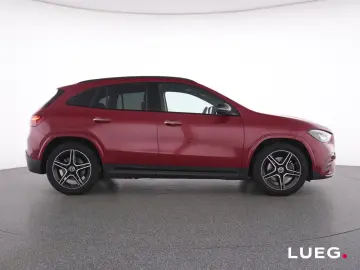 MERCEDES-BENZ GLA 220 d 4Matic AMG Pano MBeam KeyGo &hellip;