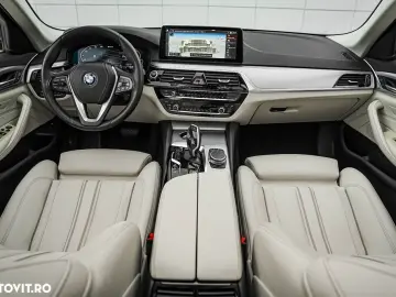 BMW Seria 5 520e Aut.