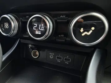 RENAULT ARKANA 1.3 TCe MHEV 140CP Zen EDC