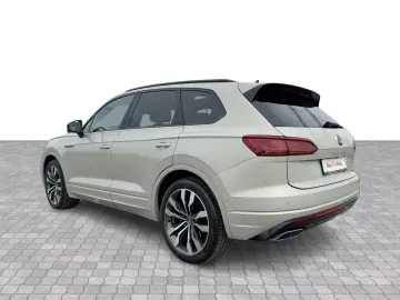 VW Touareg R-Style V6 TDI