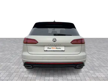 VW Touareg R-Style V6 TDI