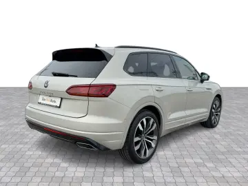 VW Touareg R-Style V6 TDI