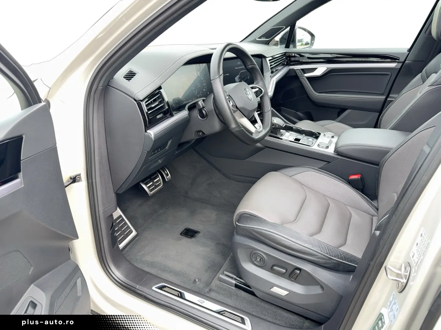 VW Touareg R-Style V6 TDI